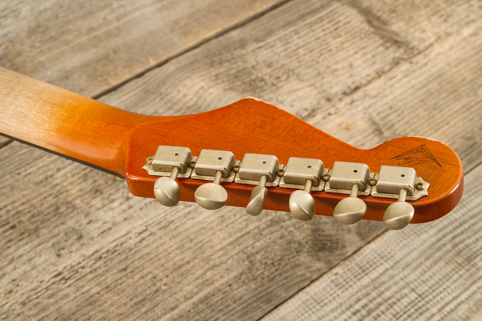 Fender Custom Shop Strat Masterbuilt L.perry 3s Trem Rw #r132309 - Heavy Relic 2-color Sunburst - Guitare Électrique Forme Str - Variation 16