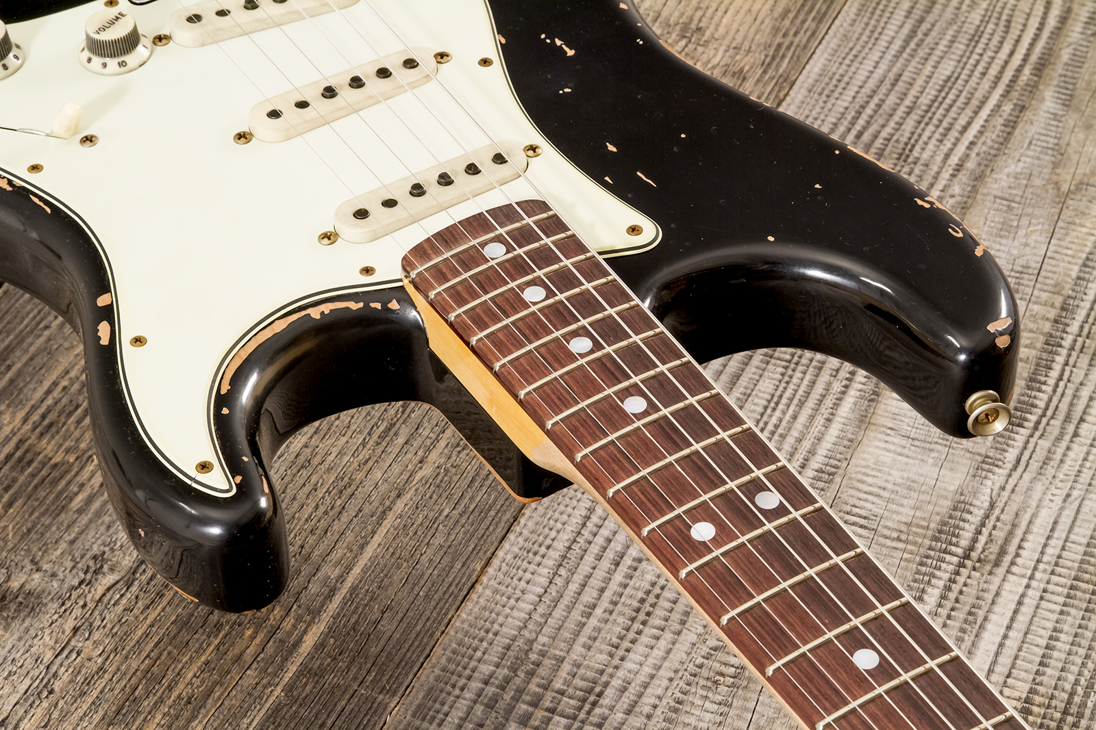 Fender Custom Shop Strat Michael Landau 1968 Signature Trem 3s #r138684 - Relic Black - Guitare Électrique Forme Str - Variation 4