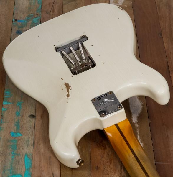 Guitare électrique solid body Fender Custom Shop Poblano II Stratocaster #CZ555378 - relic olympic white