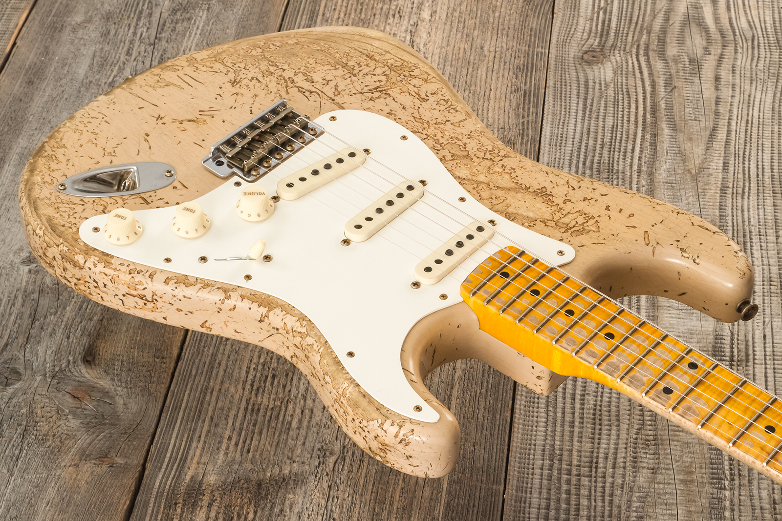 Fender Custom Shop Strat Red Hot 3s Trem #cz584115 - Super Heavy Relic White Blonde - Guitare Électrique Forme Str - Variation 2