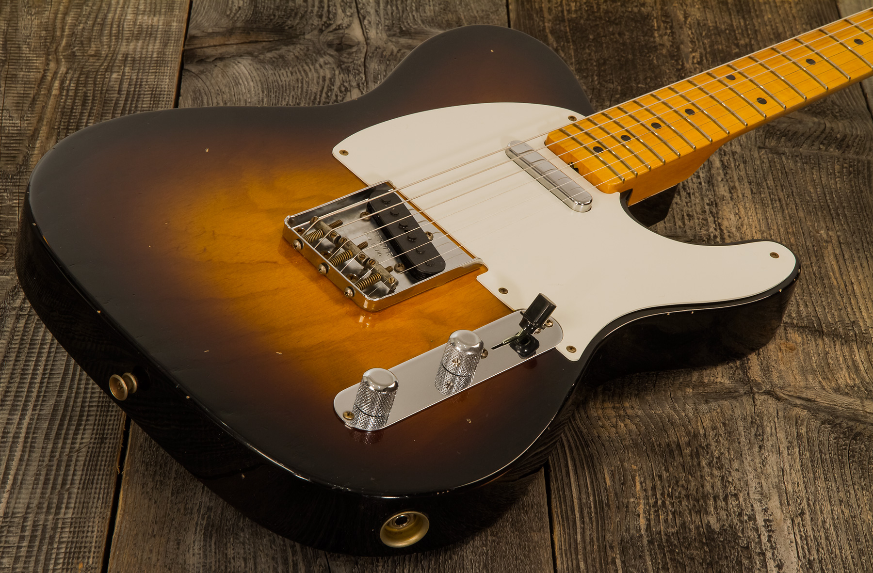 Fender Custom Shop Tele 1955 Ltd 2s Ht Mn #cz560649 - Relic Wide Fade 2-color Sunburst - Guitare Électrique Forme Tel - Variation 3