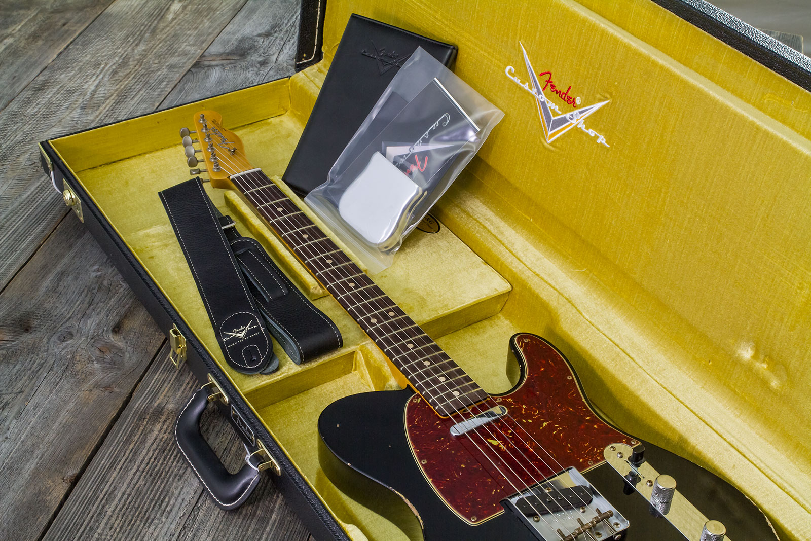 Fender Custom Shop Tele 1963 2s Ht Rw #r143447 - Black Over Hle Gold - Guitare Électrique Forme Tel - Variation 12