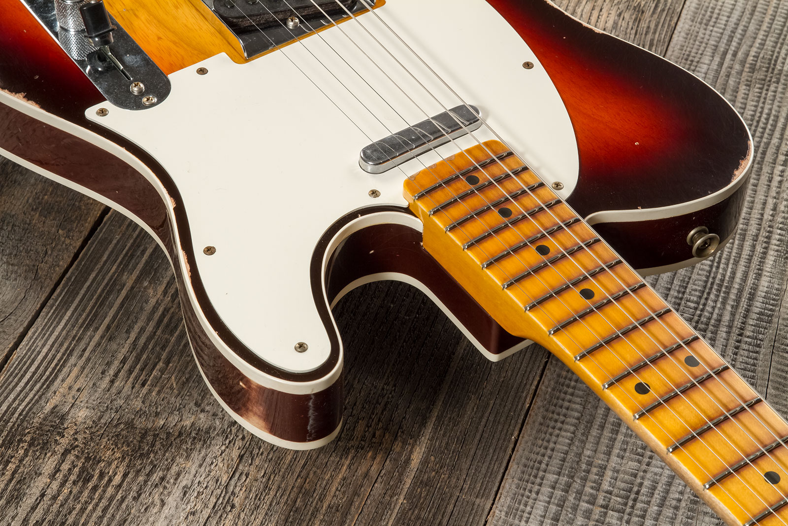 Fender Custom Shop Tele Custom 1959 2s Ht Mn #cz573750 - Relic Chocolate 3-color Sunburst - Guitare Électrique Forme Tel - Variation 4