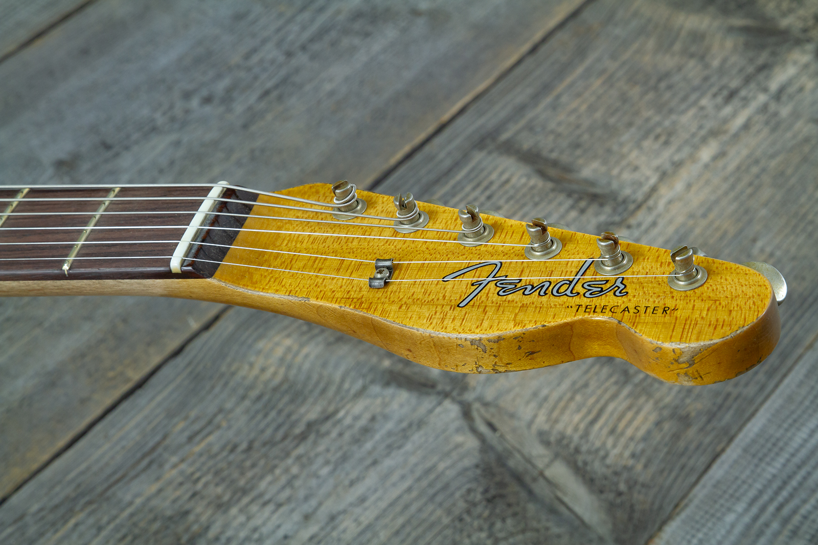 Fender Custom Shop Tele Custom 1960 2s Ht Rw #cz579562 - Heavy Relic Tahitian Coral O. 3-color Sunburst - Guitare Électrique Forme Tel - Variation 8