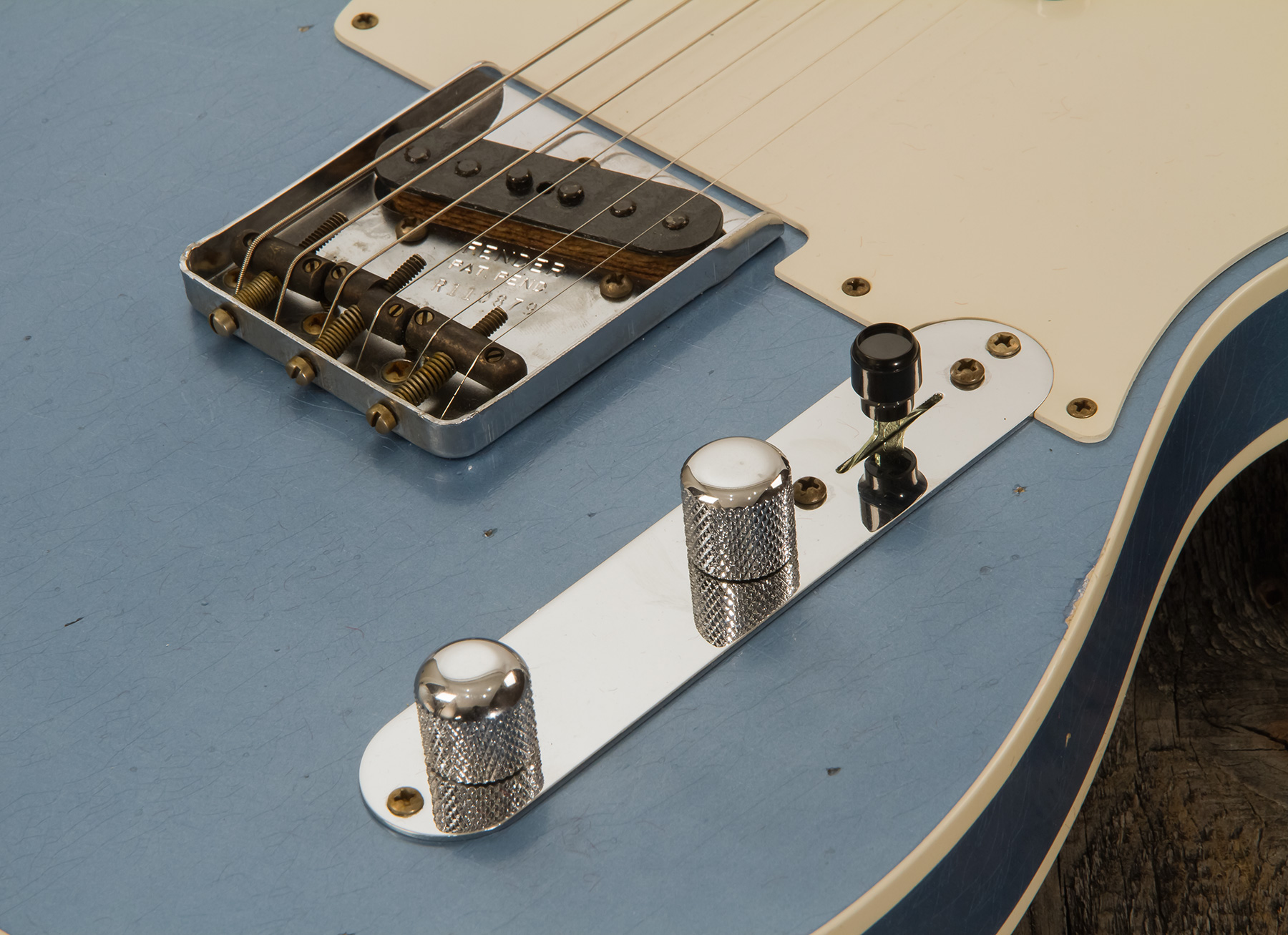 Fender Custom Shop Tele Custom Tomatillo 2s Ht Mn #r110879 - Relic Lake Placid Blue - Guitare Électrique Forme Tel - Variation 5