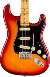 Guitare électrique forme str Fender American Ultra Luxe Stratocaster (USA, MN) - Plasma red burst