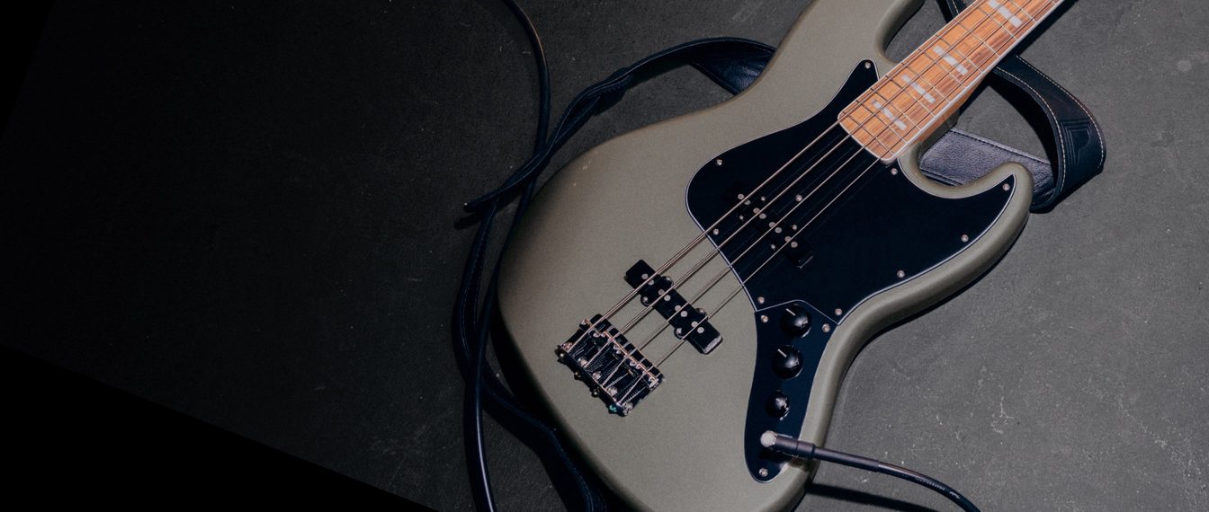 Fender Jazz Bass 70s Vintera Vintage Mex Pf - Inca Silver - Basse Électrique Solid Body - Variation 2