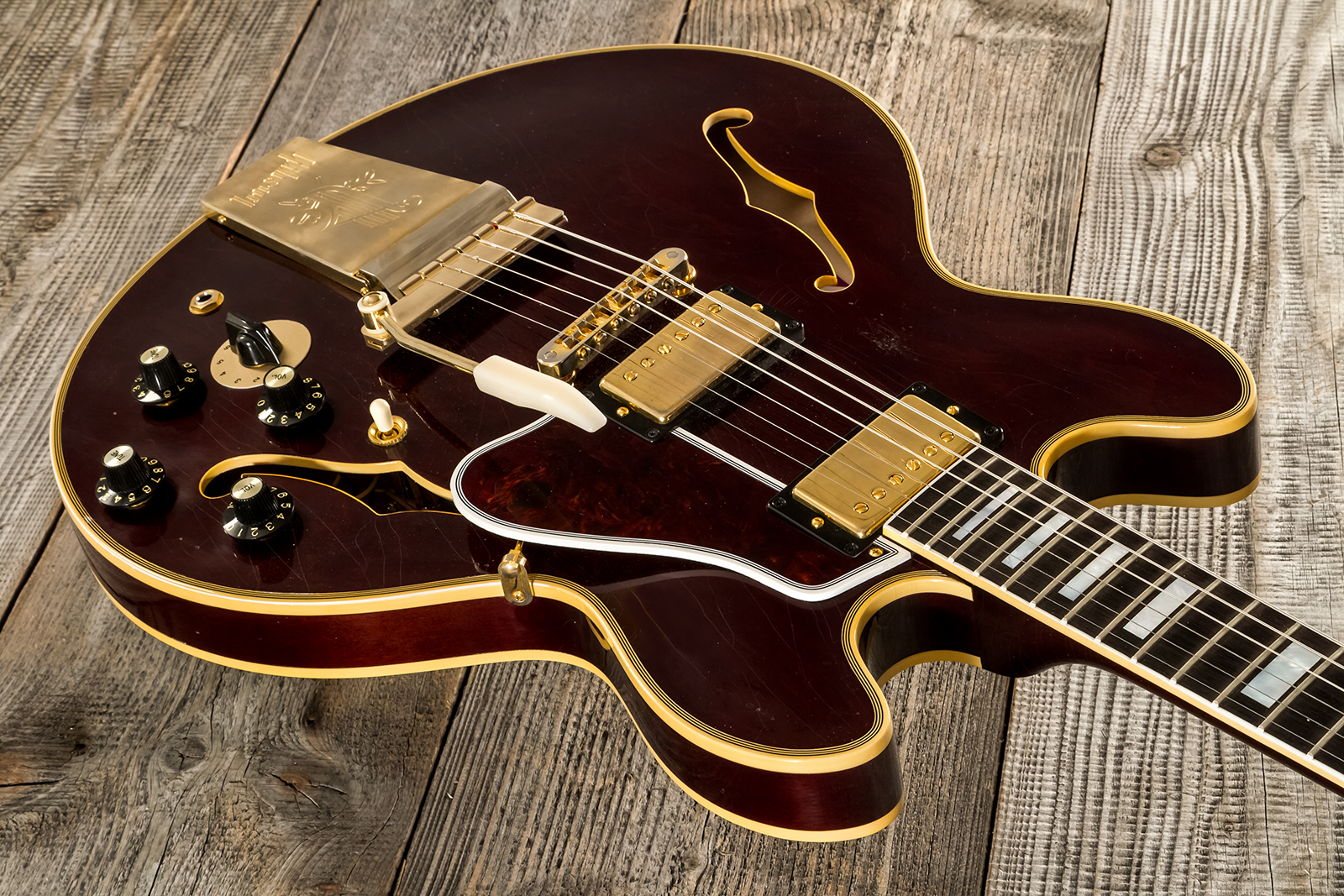 Gibson Custom Shop Bb King Es355 1974 Rumble In The Jungle 2h Trem Eb #bbes33523 - Murphy Lab Light Aged Walnut - Guitare Électrique 1/2 Caisse - Vari