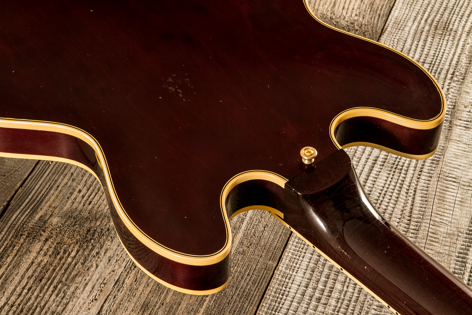 Gibson Custom Shop Bb King Es355 1974 Rumble In The Jungle 2h Trem Eb #bbes33523 - Murphy Lab Light Aged Walnut - Guitare Électrique 1/2 Caisse - Vari