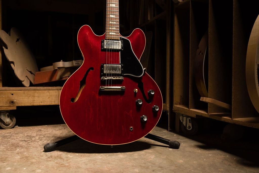 Gibson Custom Shop Historic Es335 Reissue 1961 2h Ht Rw - Vos Sixties Cherry - Guitare Électrique 1/2 Caisse - Variation 3