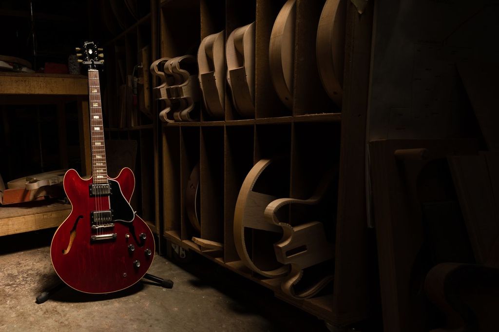 Gibson Custom Shop Historic Es335 Reissue 1961 2h Ht Rw - Vos Sixties Cherry - Guitare Électrique 1/2 Caisse - Variation 5