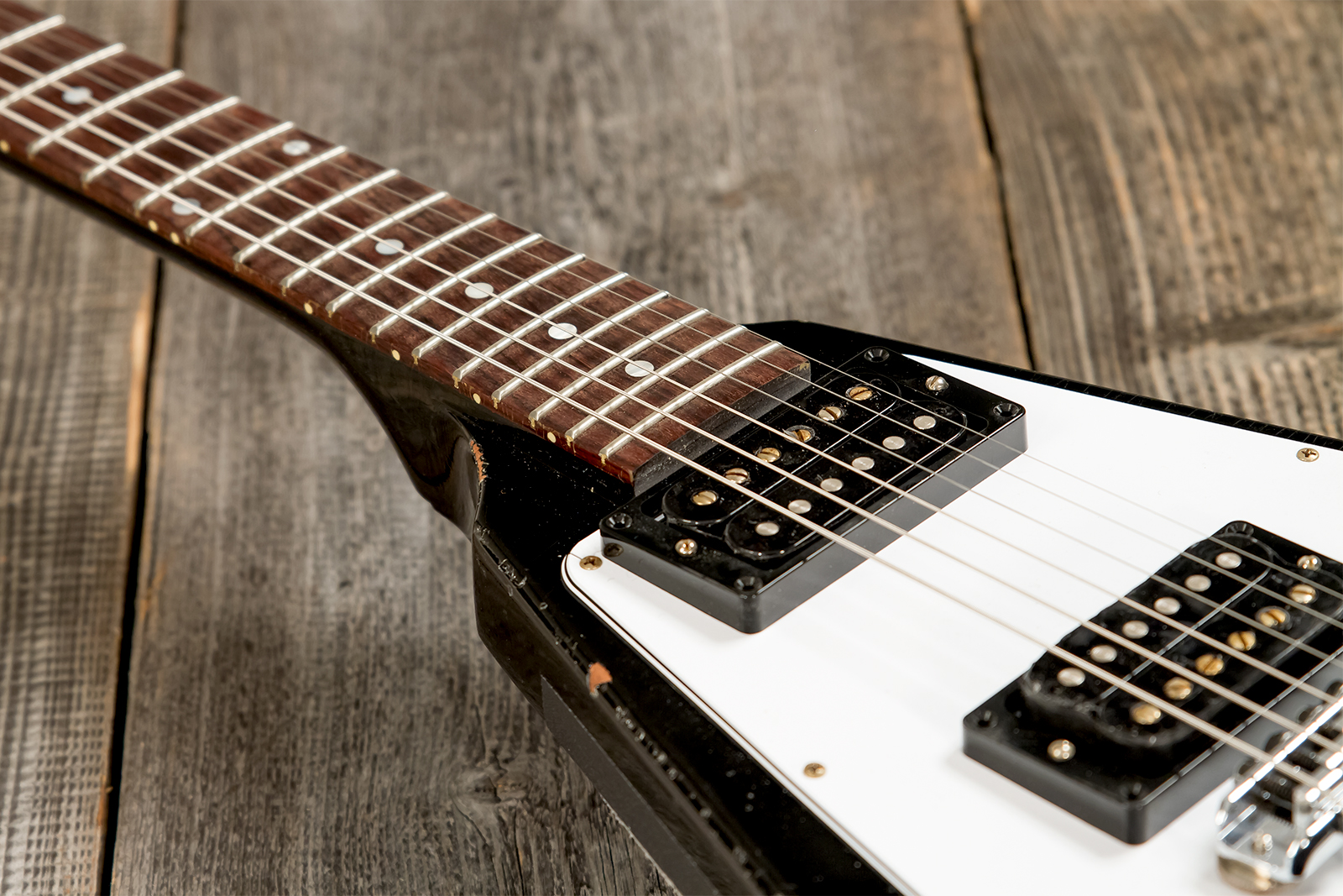 Gibson Custom Shop Kirk Hammett Flying V 1979 2h Ht Rw - Murphy Lab Aged Ebony - Guitare Électrique MÉtal - Variation 5