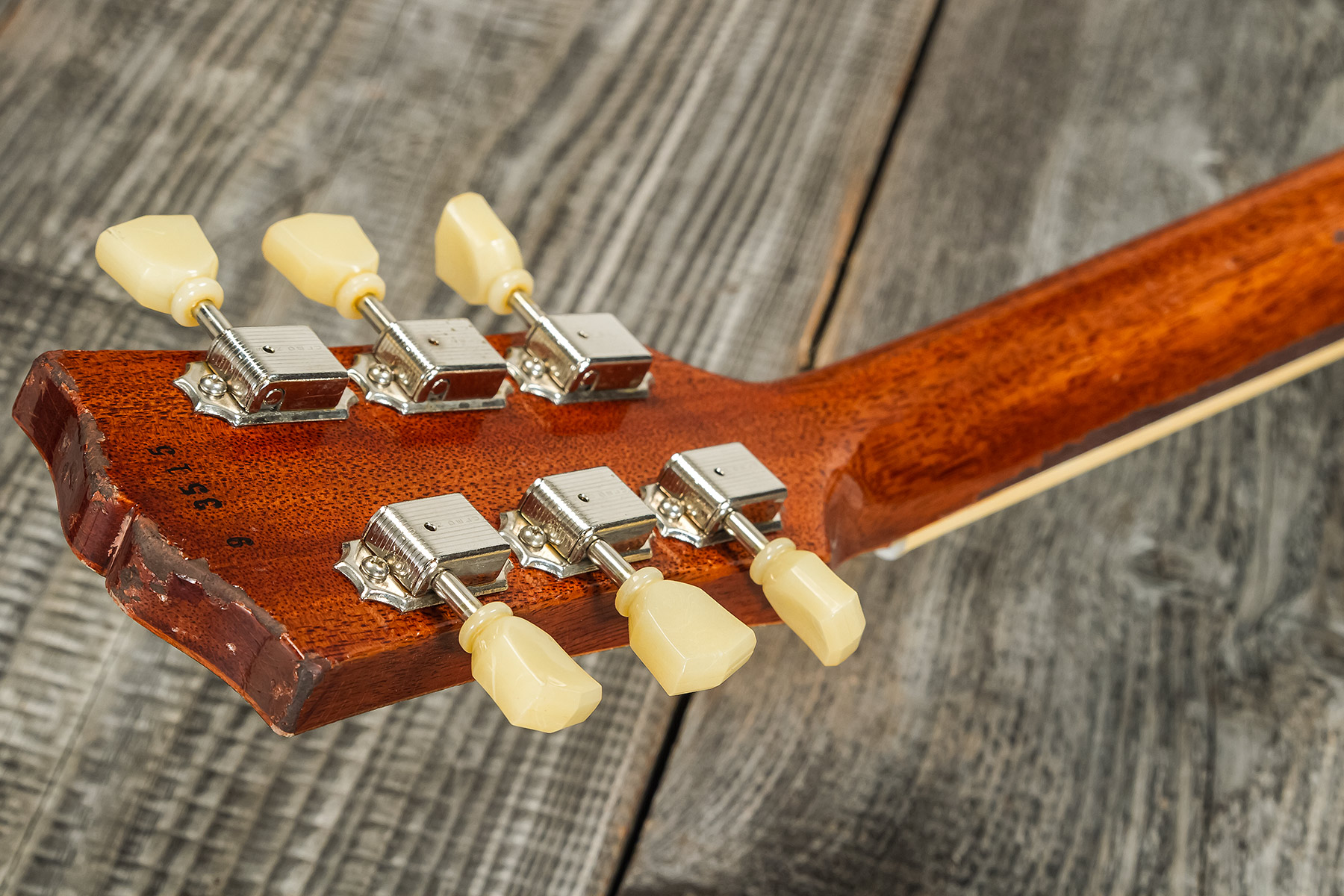 Picks / médiators de guitare en bois personnalisé avec étui à installer sur  la guitare. : : Instruments de musique et Sono