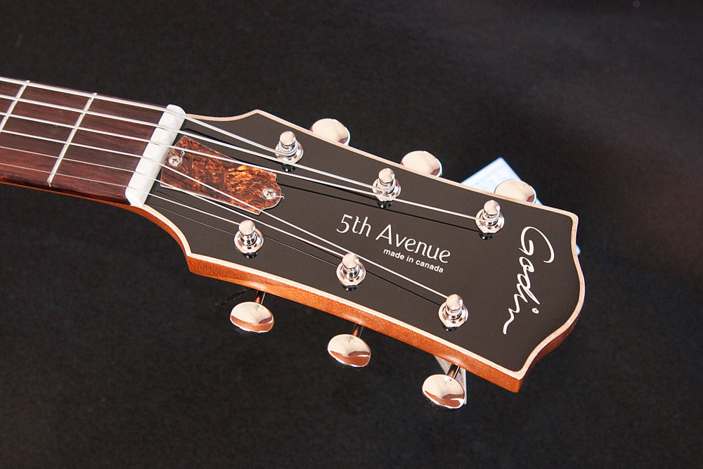 Godin 5th Avenue Kingpin P90 - Black - Guitare Électrique 3/4 Caisse & Jazz - Variation 3