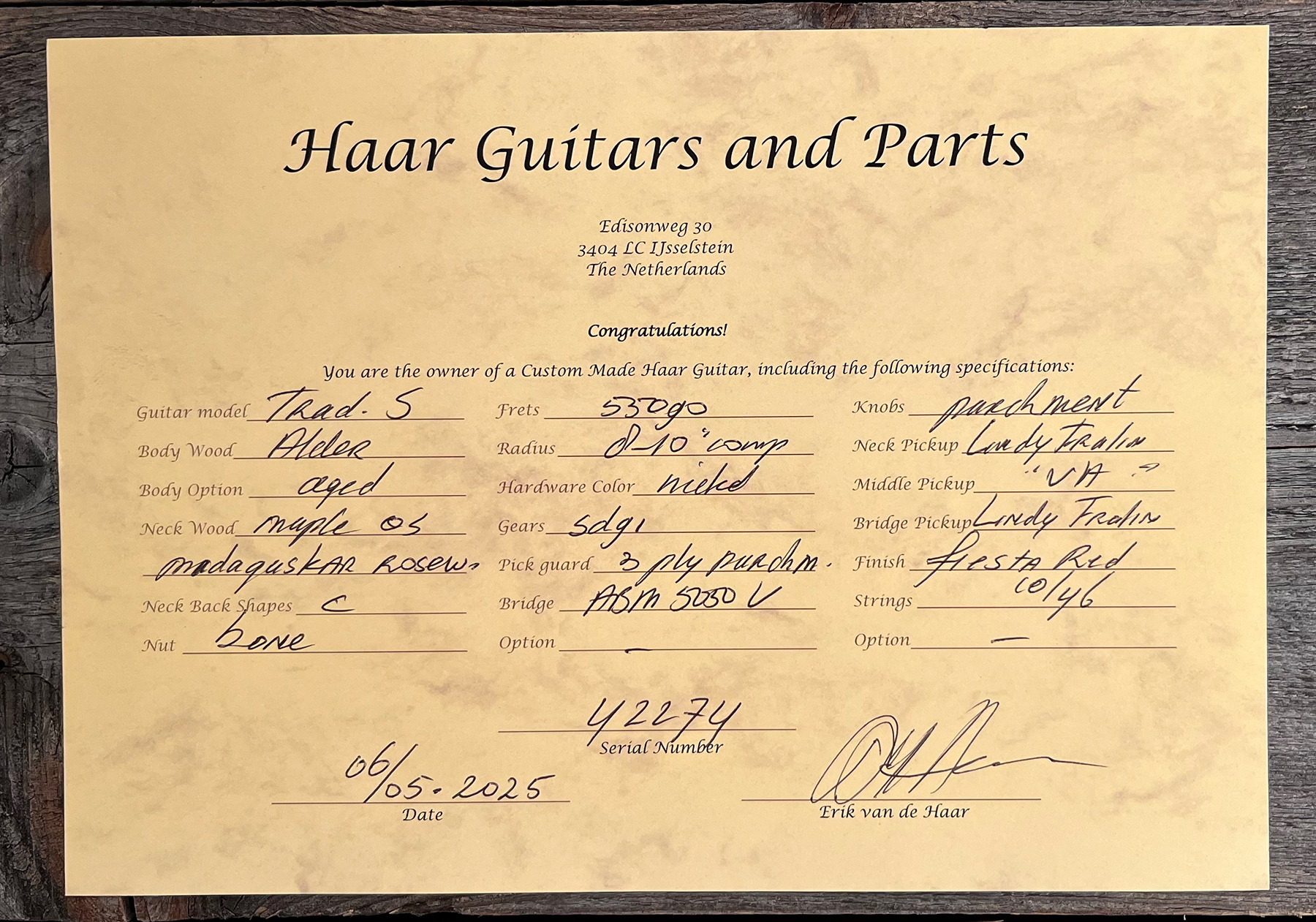Haar Guitars Trad S 3s Lindy Fralin Trem Rw #42274 - Aged Fiesta Red - Guitare Électrique Forme Str - Variation 10
