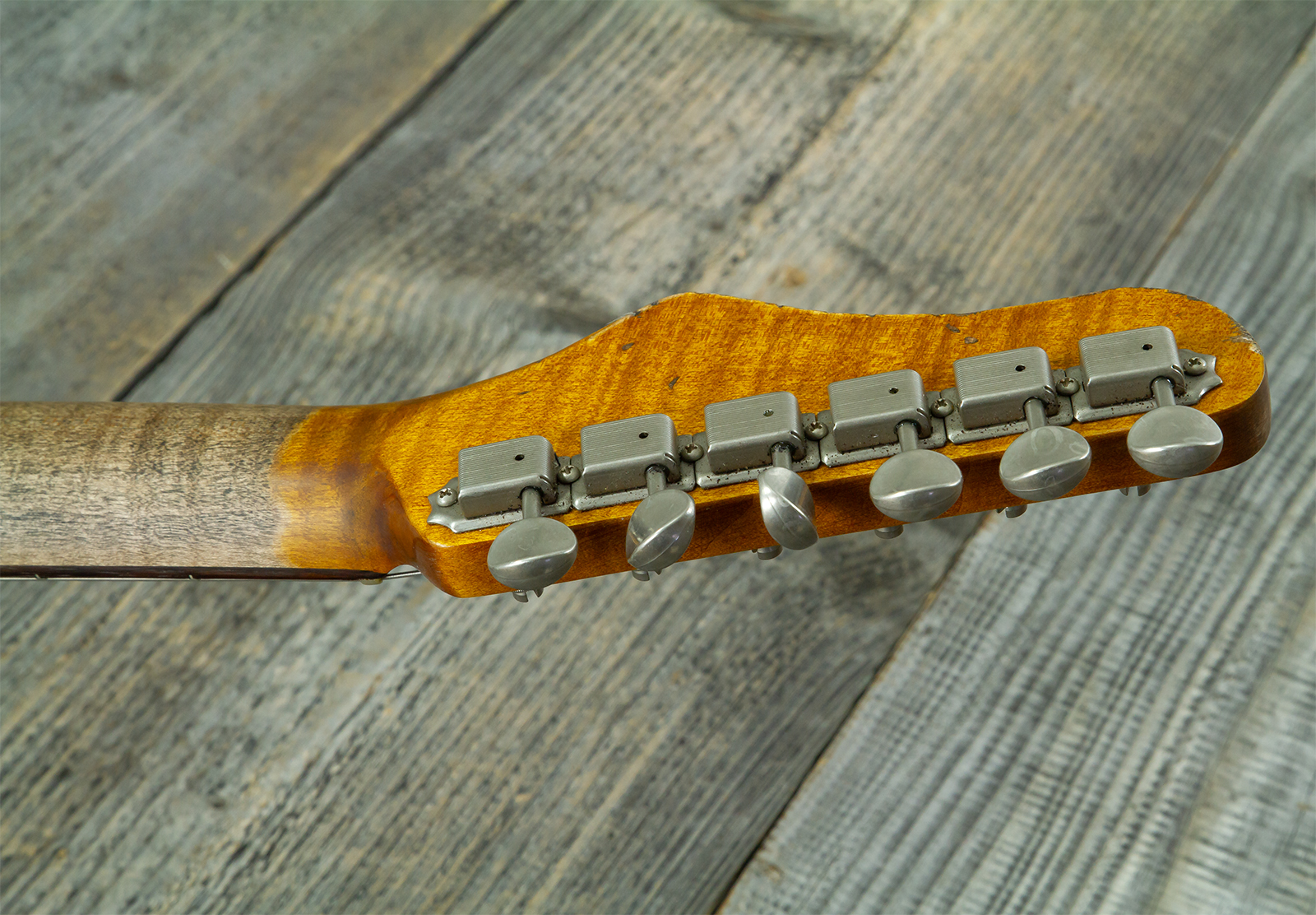 Haar Guitars Trad S Hss Lindy Fralin Trem Rw #43516 - Aged Candy Apple Red - Guitare Électrique Forme Str - Variation 12