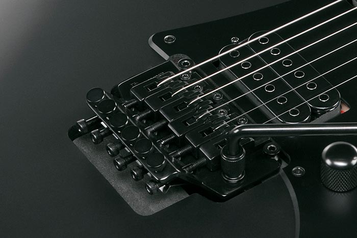 Ibanez Grgr330ex Bkf Gio 2h Fr Pur - Black Flat - Guitare Électrique Forme Str - Variation 3