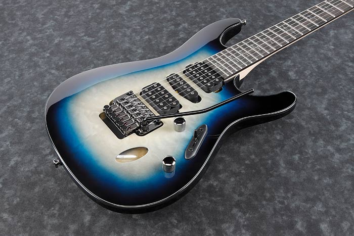 Ibanez Nita Strauss Jivajr Dse Signature Hsh Fr Eb - Deep Sea Blonde - Guitare Électrique Forme Str - Variation 1