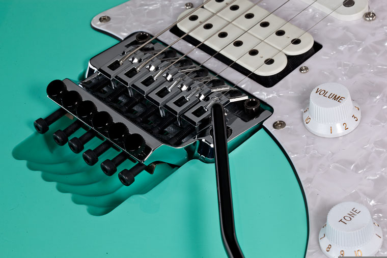 Ibanez Steve Vai Jem70v Sfg Premium Hsh Dimarzio Fr - Sea Foam Green - Guitare Électrique Forme Str - Variation 3