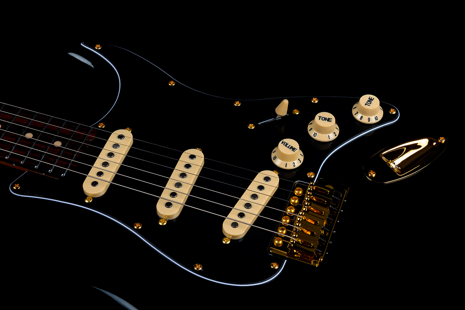 Jet Guitars Js380 Bk G 3s Trem Rw - Black - Guitare Électrique Forme Str - Variation 3