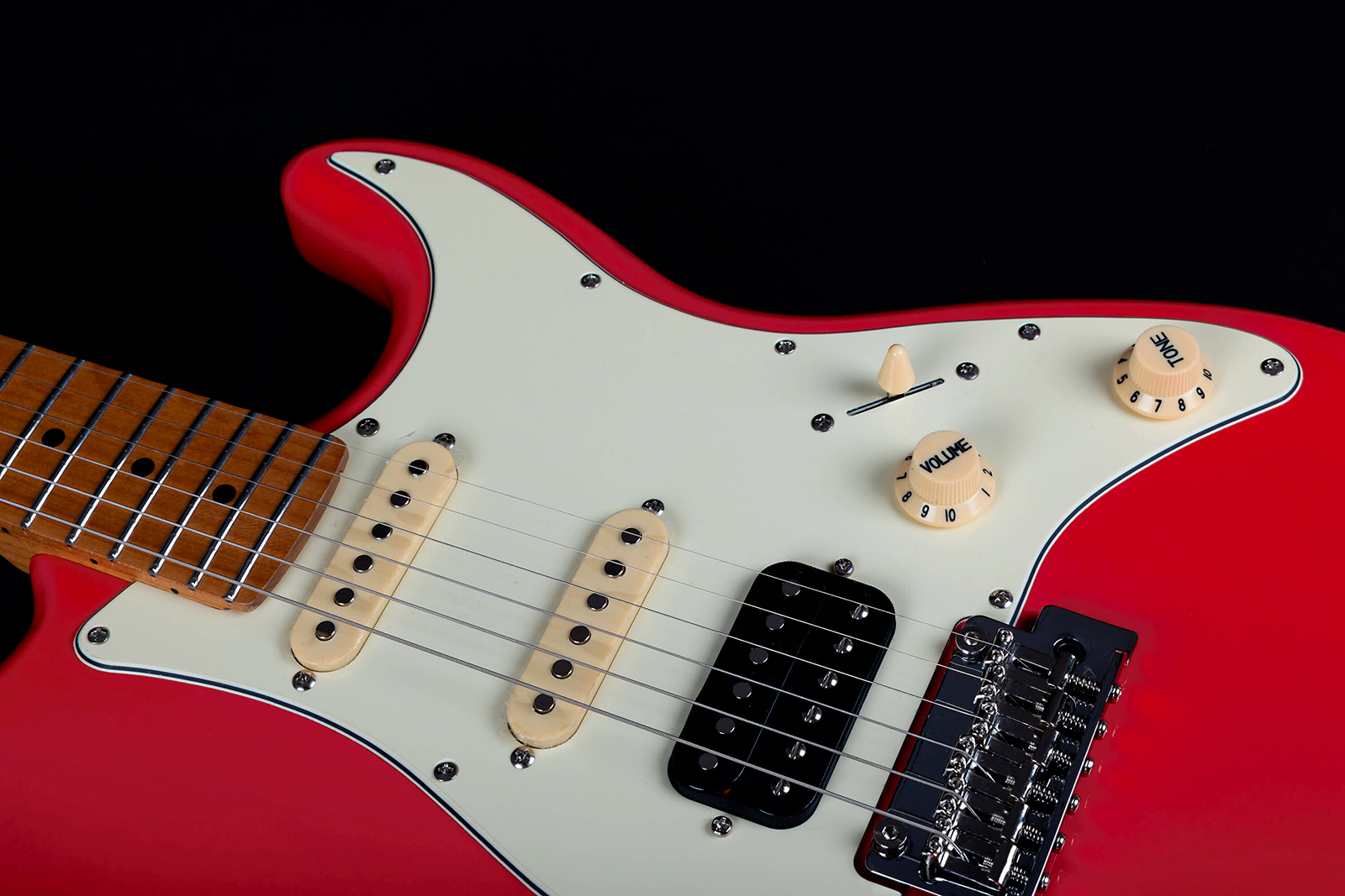 Jet Guitars Js400 Crd Hss Trem Mn - Coral Red - Guitare Électrique Forme Str - Variation 3