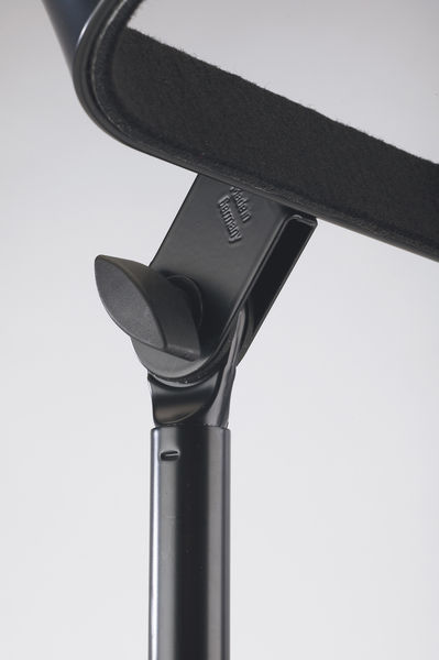 K&m 15045 Stand Contre Basson - - Stand Gros Cuivre - Variation 2