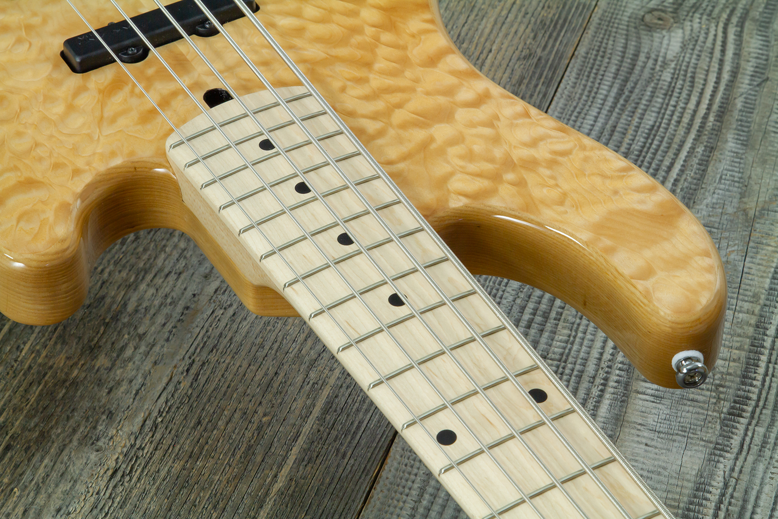 Lakland 55-02 Deluxe Qmt Skyline 5c Active Mn - Basse Électrique Solid Body - Variation 4