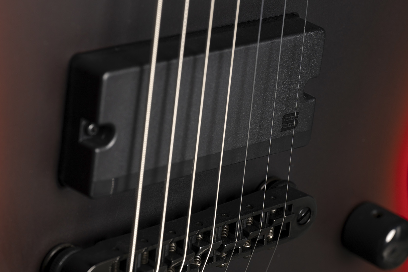Ltd Exl-7 Black Metal Series 7-cordes Ht 1h Eb - Black Red Burst Satin - Guitare Électrique MÉtal - Variation 4