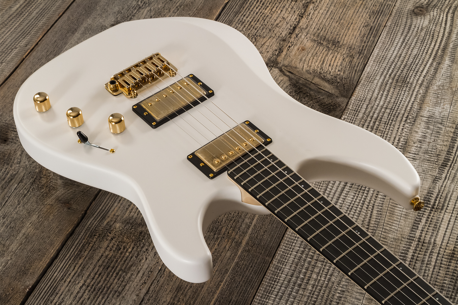 Marceau Guitars Fascinante Standard 2h Trem Ric #s17324 - Arctic White Satin - Guitare Électrique Forme Str - Variation 2