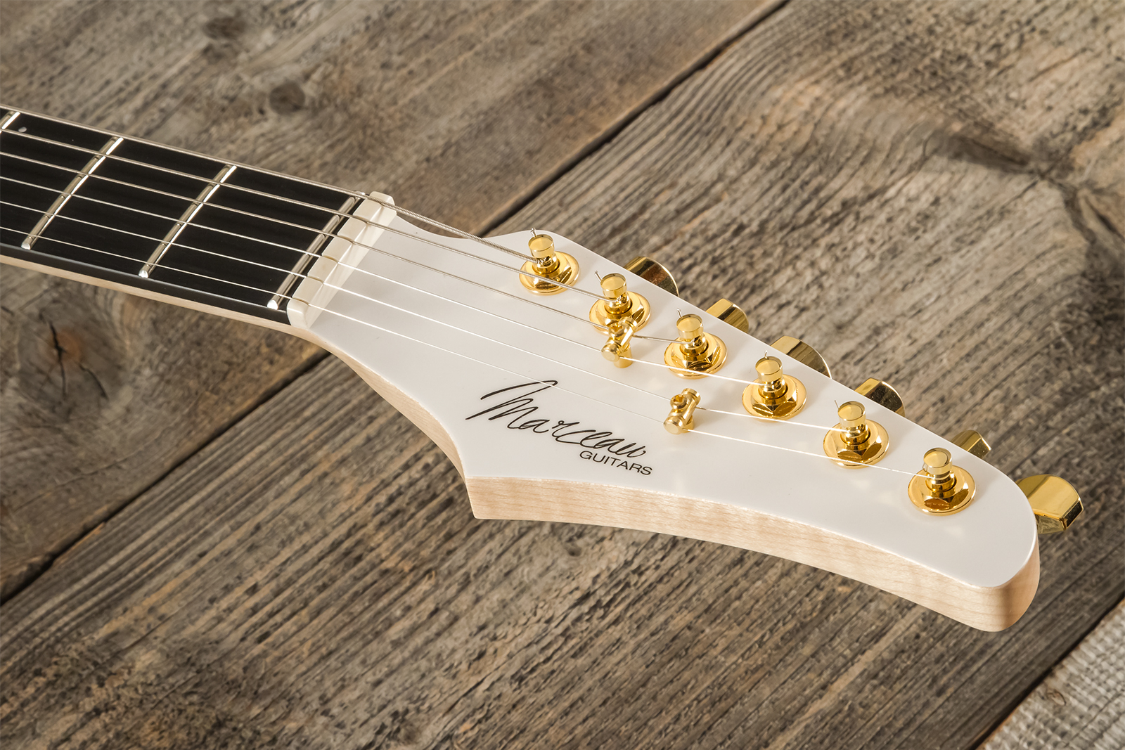 Marceau Guitars Fascinante Standard 2h Trem Ric #s17324 - Arctic White Satin - Guitare Électrique Forme Str - Variation 6