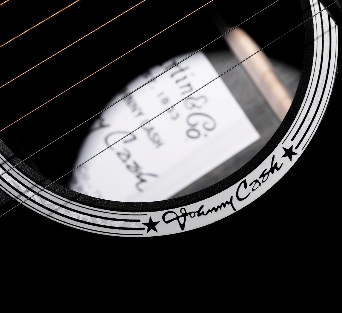 Martin Johnny Cash Dx Lh Gaucher Signature Dreadnought Hpl Ric - Black - Guitare Folk - Variation 3