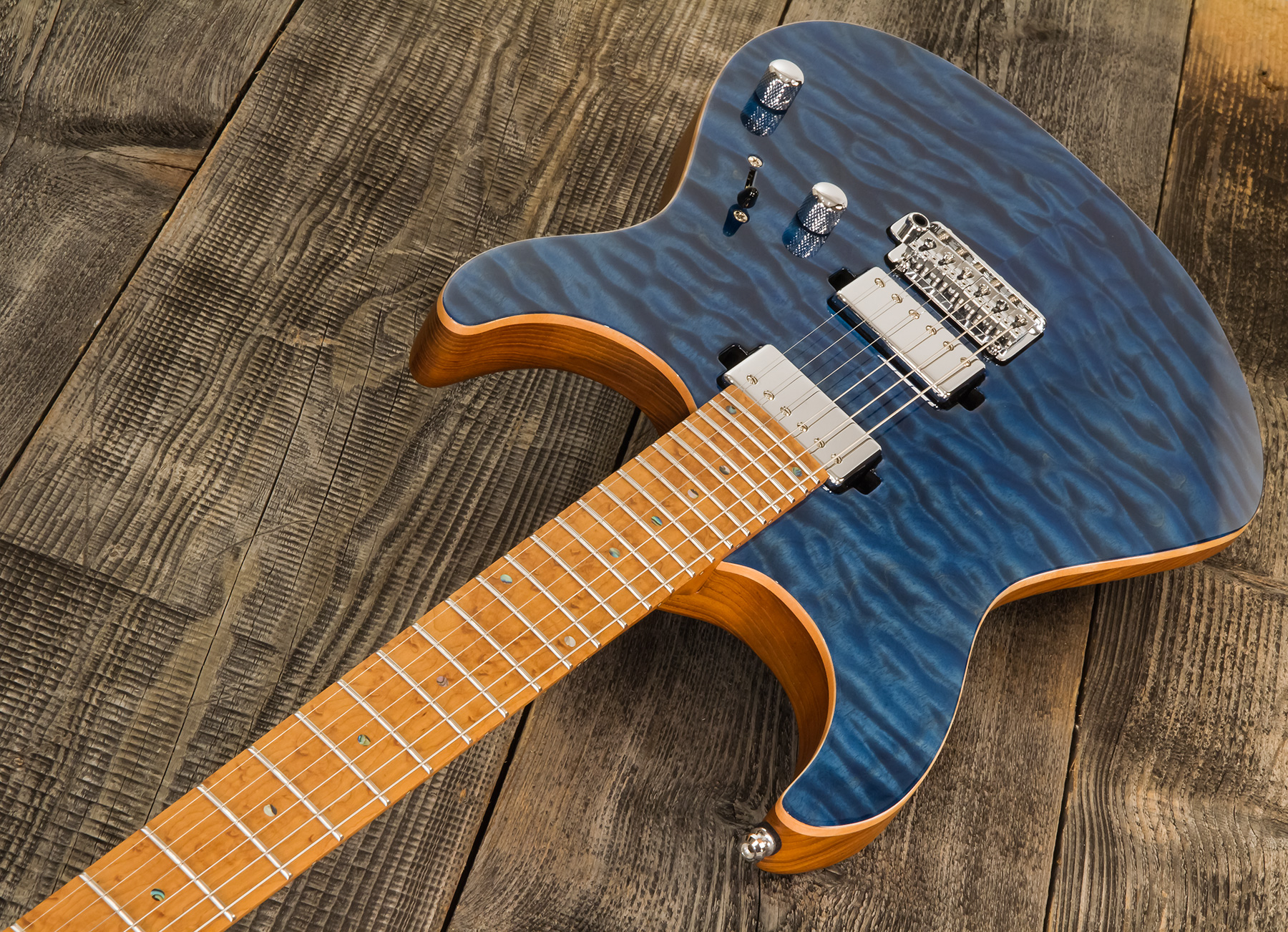 Mayones Guitars Aquila Elite S 6 40th Anniversary 2h Trem Mn #aq2204194 - Trans Blue Gloss - Guitare Électrique Forme Str - Variation 2