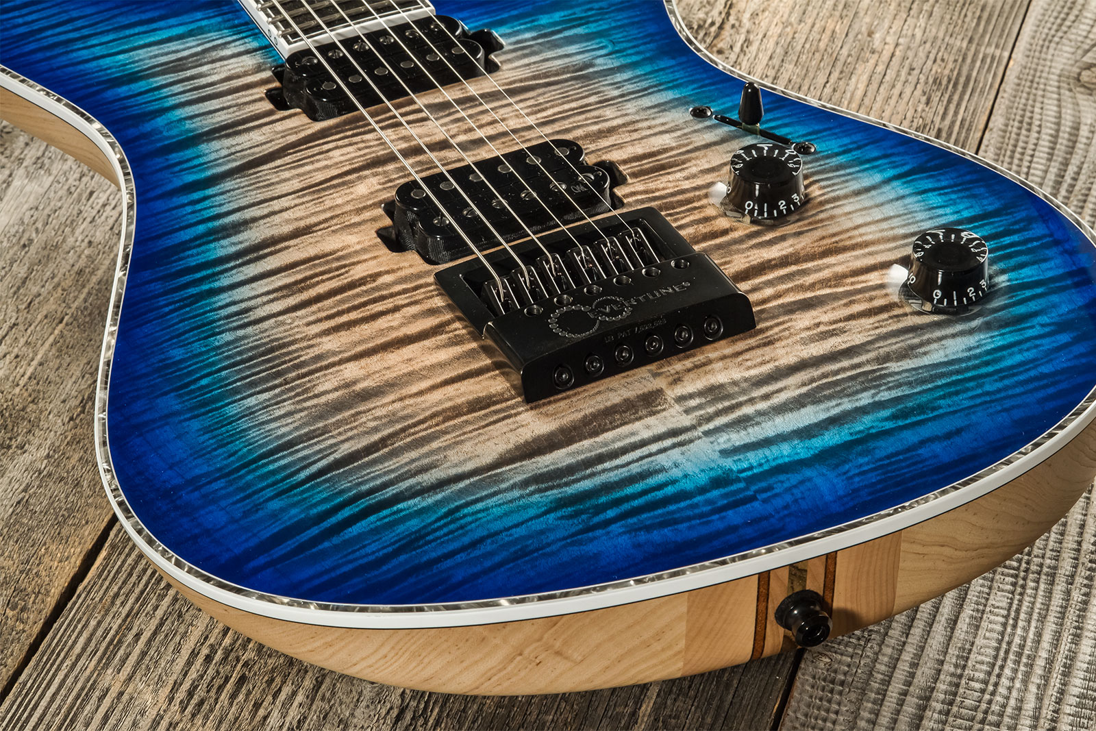 Mayones Guitars Regius 4ever 6 2h Ht Eb #rp2309275 - Jeans Black 3-tone Blue Burst Gloss - Guitare Électrique MÉtal - Variation 2
