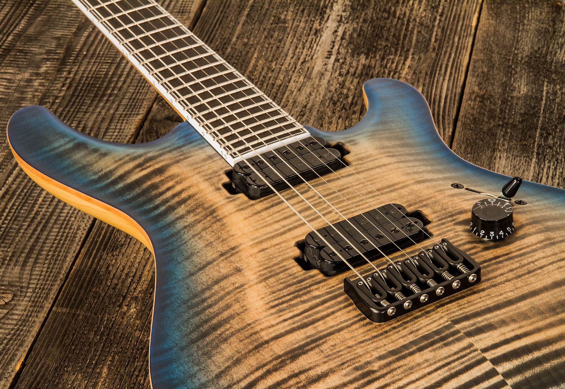 Mayones Guitars Regius Core Classic 6 Ash 2h Tko Eb #rf2204447 - Jean Black 2-tone Blue Sunburst Satine - Guitare Électrique Double Cut - Variation 3