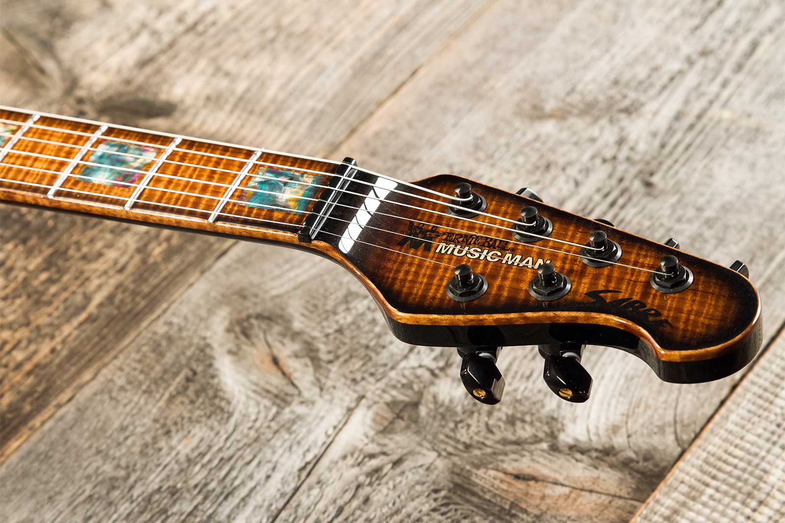 Music Man Sabre Ht Bfr Usa 2h Mn Trem - Duello - Guitare Électrique Forme Str - Variation 12