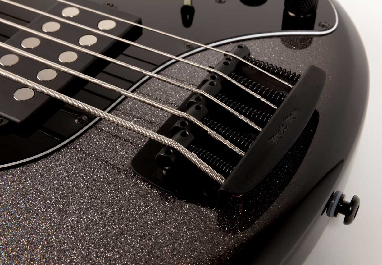 Music Man Stingray Special H 5c Active Eb  +housse - Smoked Chrome - Basse Électrique Solid Body - Variation 4