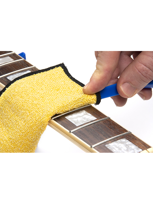 Music Nomad Kit F-one, Huile, Brosse Et Chiffon - Entretien Et Nettoyage Guitare & Basse - Variation 1