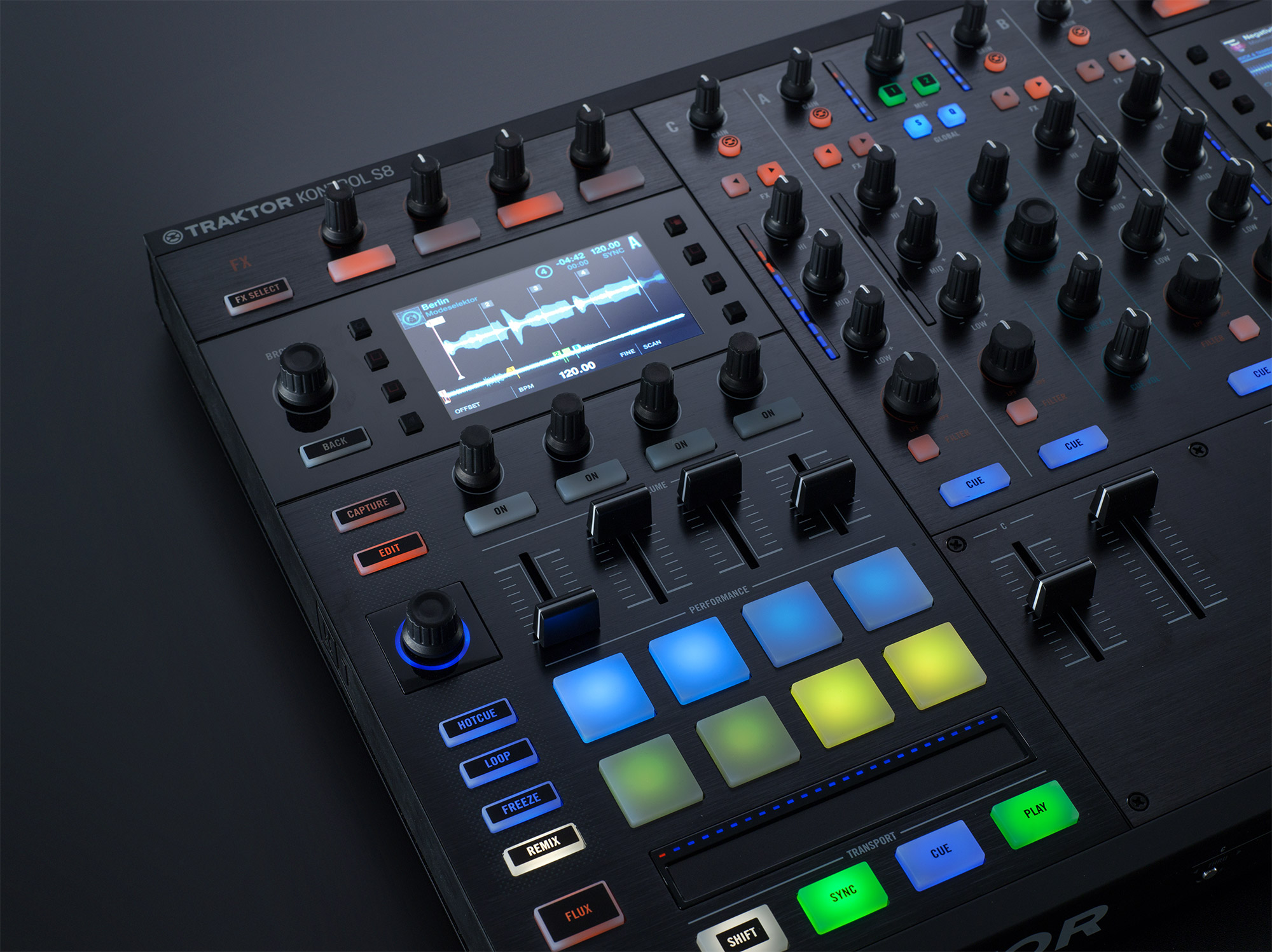 Native Instruments Traktor Kontrol S8 - ContrÔleur Dj Usb - Variation 4