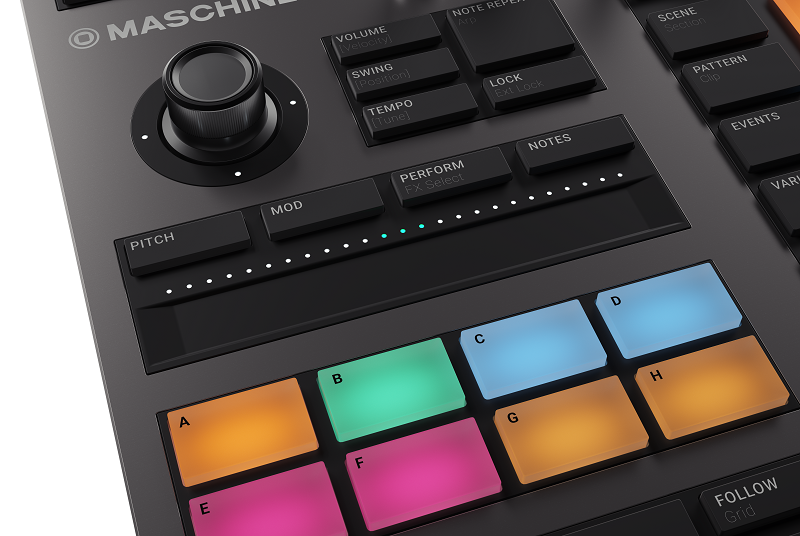 Native Instruments Maschine + - Sampleur / Groovebox - Variation 9