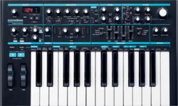 Synthétiseur Novation Bass Station II