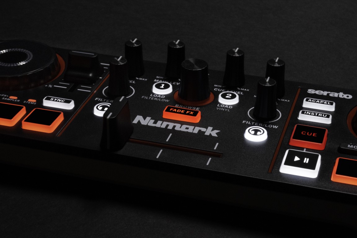 Numark Mix Track Go - ContrÔleur Dj Usb - Variation 12