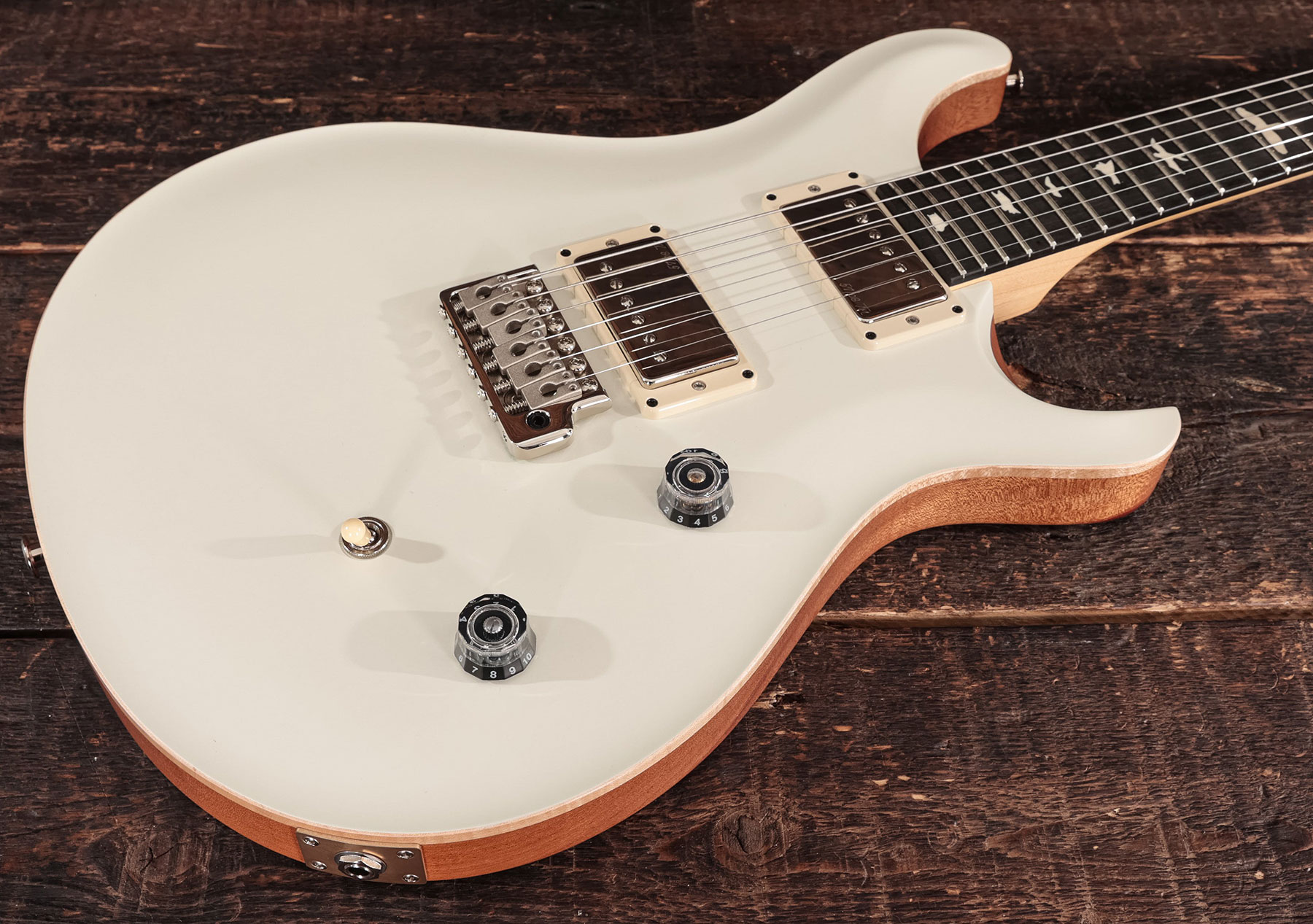 Prs Ce 24 Satin Bolt-on Usa Ltd 2h Trem Rw - Antique White - Guitare Électrique Double Cut - Variation 1