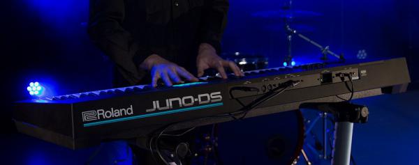 Synthétiseur Roland Juno DS-61B