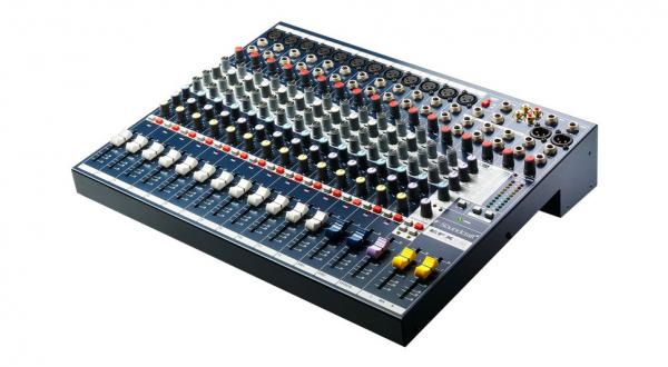 Table de mixage analogique Soundcraft EFX 12