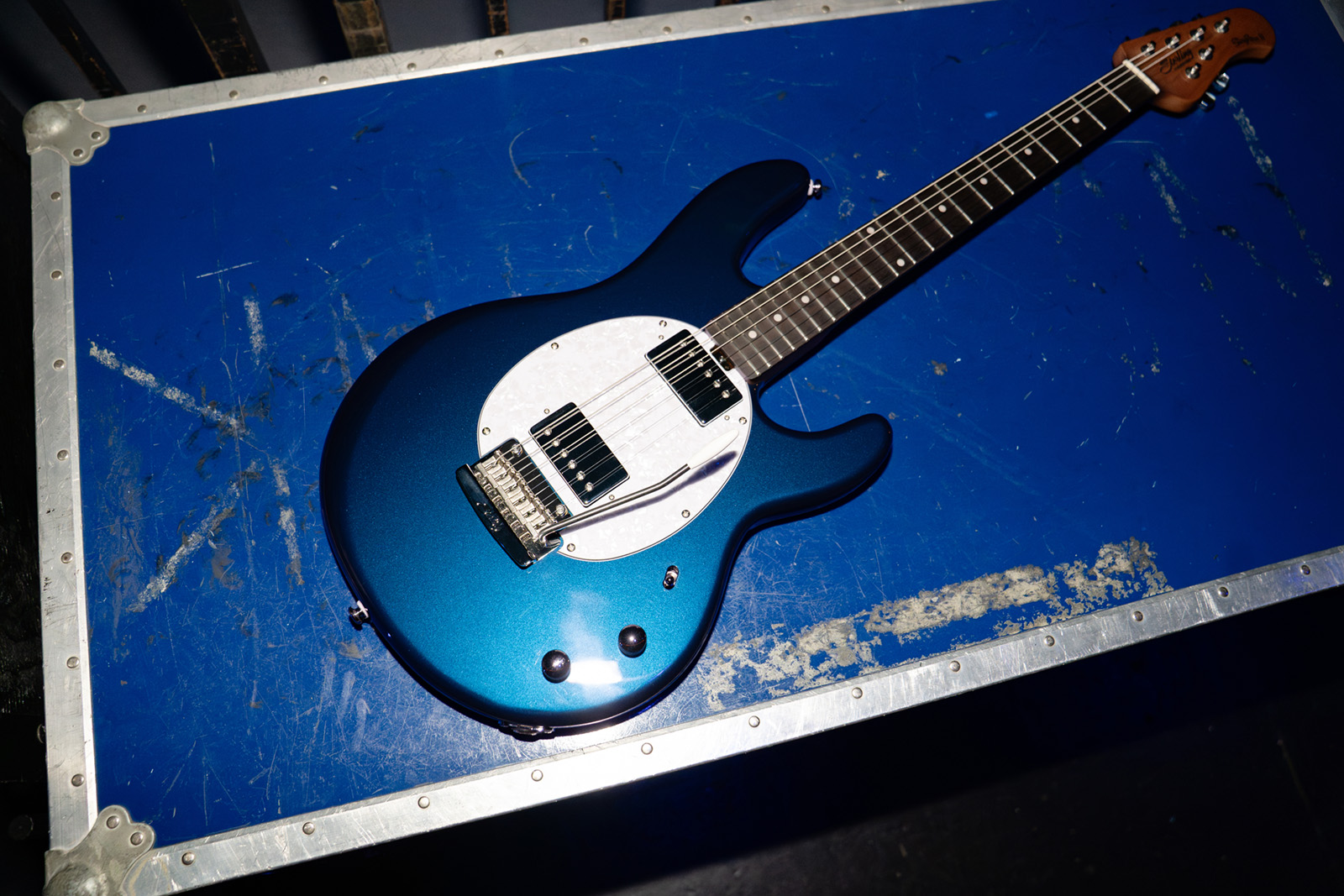 Sterling By Musicman Stingray Ii Trem Hh Rw - Blue Pearl - Guitare Électrique Forme Str - Variation 1