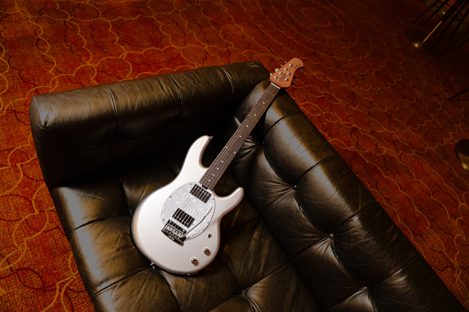 Sterling By Musicman Stingray Ii Trem Hh Rw - Silver - Guitare Électrique Forme Str - Variation 1
