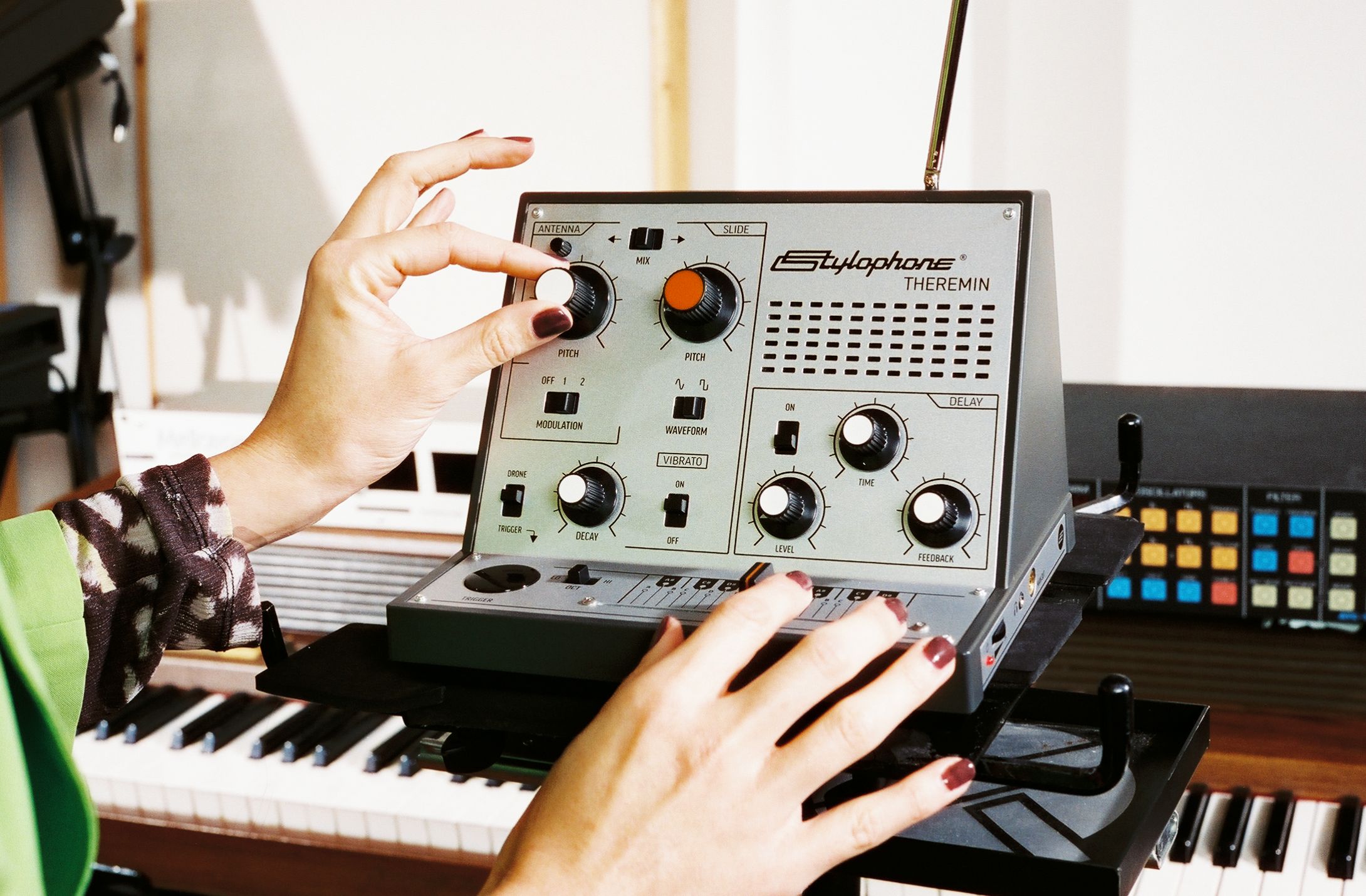 Stylophone Theremin - SynthÉtiseur - Variation 11