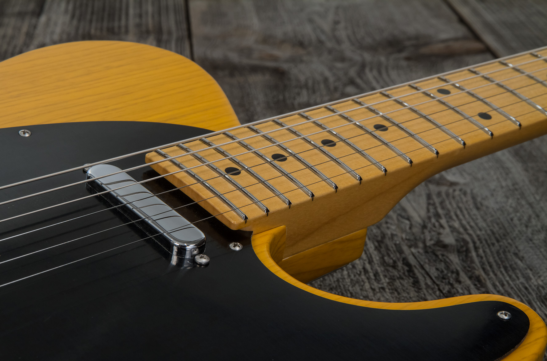 Suhr Classic T Antique 01-cta-0026 2s  Ht Mn #70402 - Light Aging Trans Butterscotch - Guitare Électrique Forme Tel - Variation 5