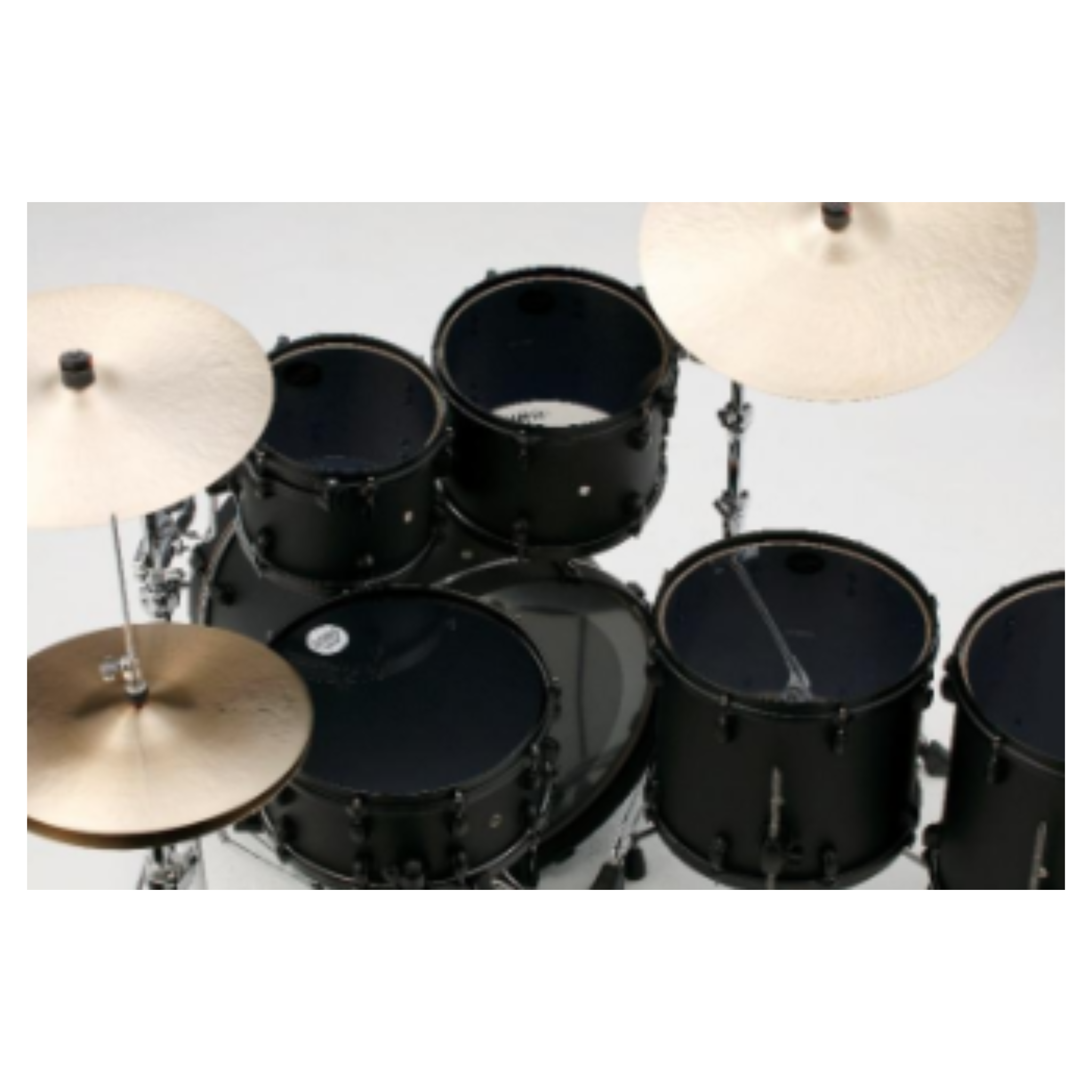 Tama Starclassic Performer Limited Ed. Blacked Out Black - 5 FÛts - Fat Black - Batterie Acoustique Rock - Variation 2
