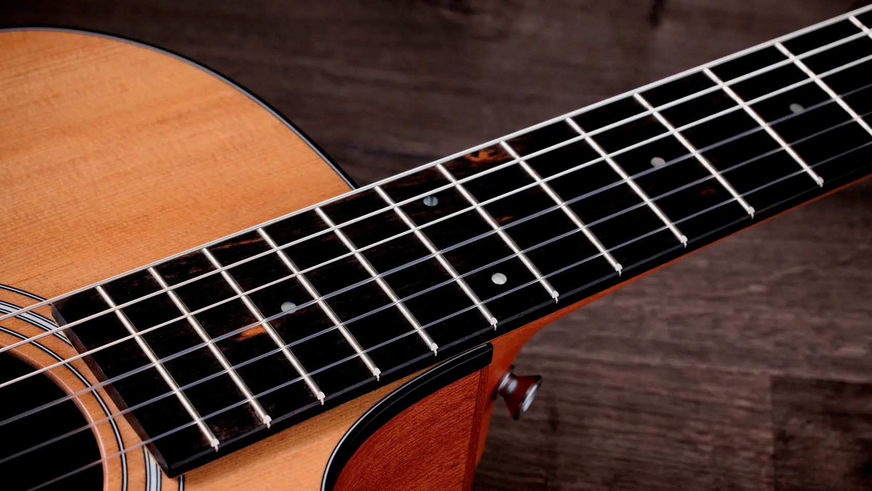 Taylor 112ce-n Grand Concert Cw Nylon Epicea Sapele Eb Esn - Natural Matte - Guitare Classique Format 4/4 - Variation 8